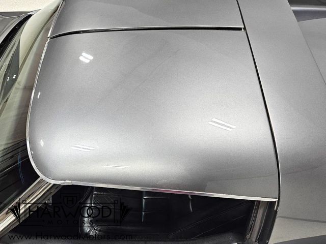 Chevrolet-Corvette-1971-Coupe-31