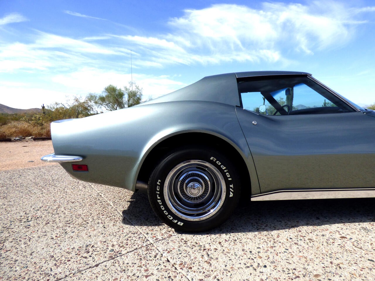 Chevrolet-Corvette-1972-American-Muscle-Car-11