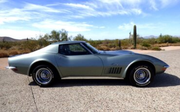 Chevrolet-Corvette-1972-American-Muscle-Car-12