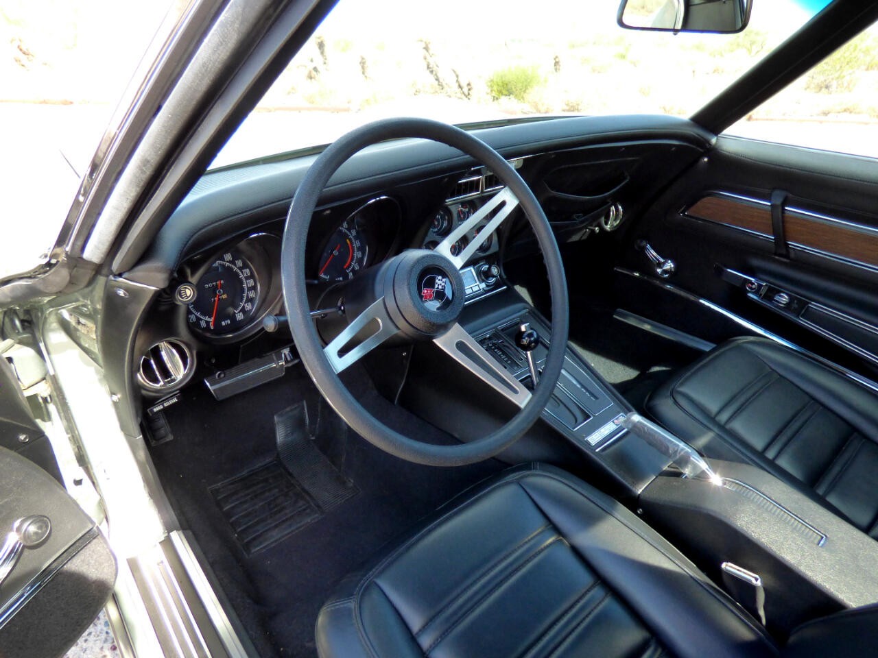 Chevrolet-Corvette-1972-American-Muscle-Car-17