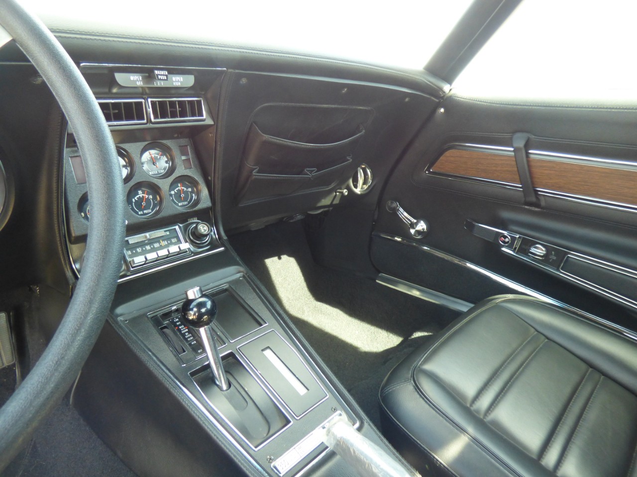 Chevrolet-Corvette-1972-American-Muscle-Car-18