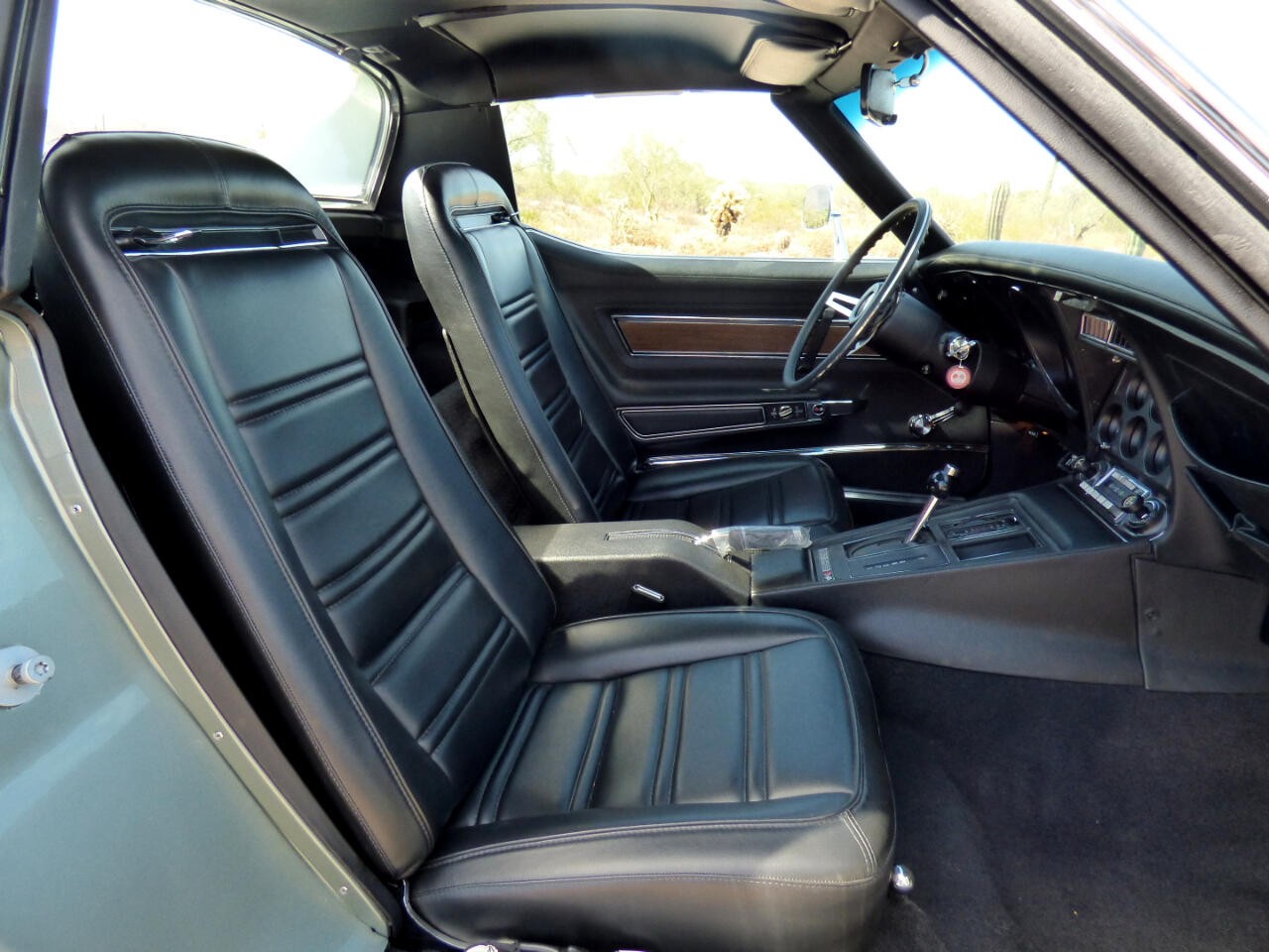 Chevrolet-Corvette-1972-American-Muscle-Car-22