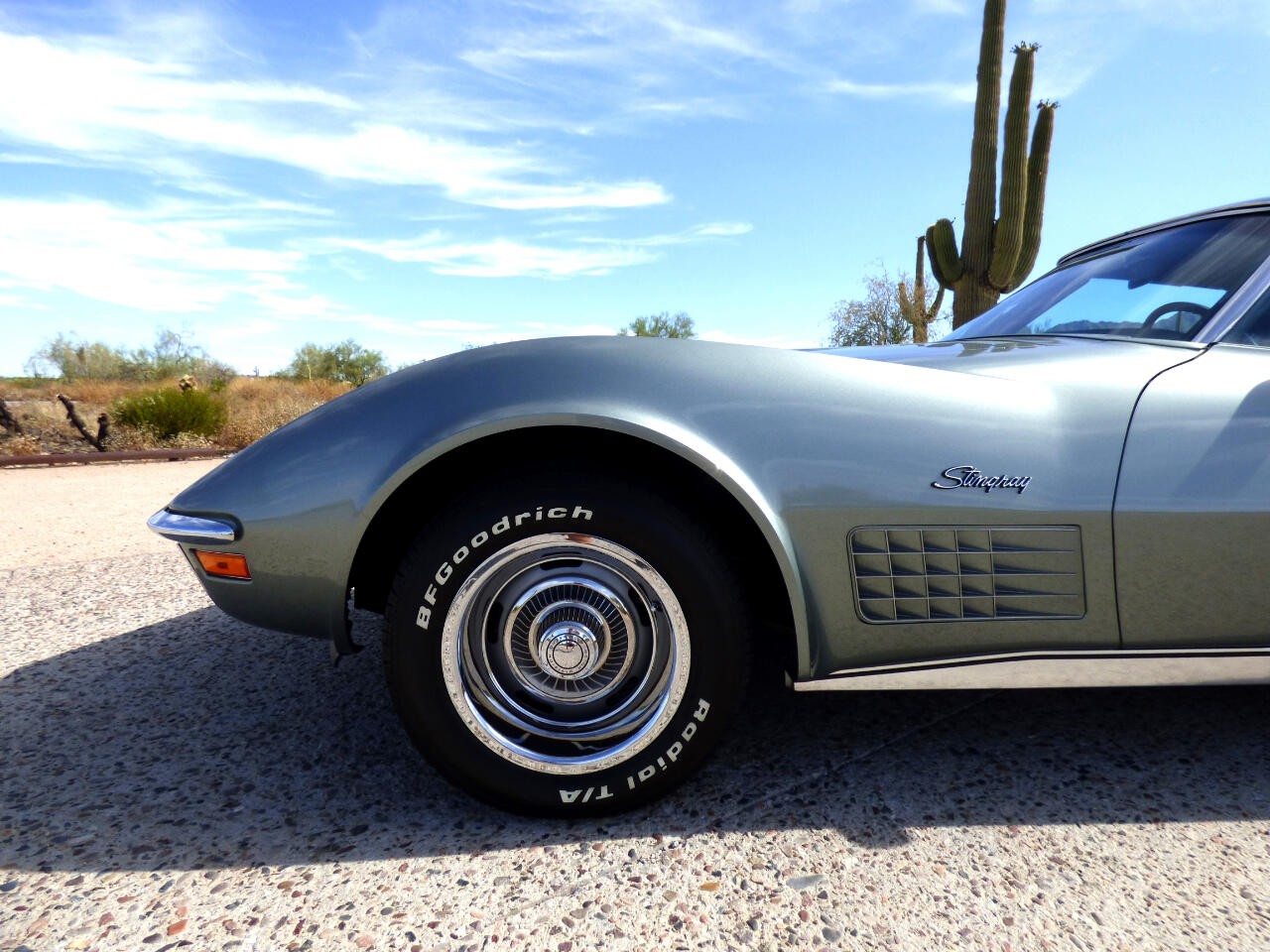 Chevrolet-Corvette-1972-American-Muscle-Car-3