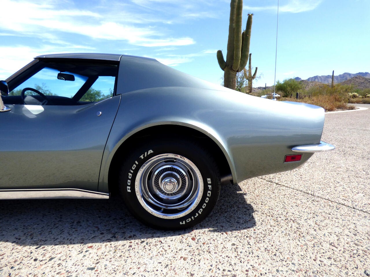 Chevrolet-Corvette-1972-American-Muscle-Car-5