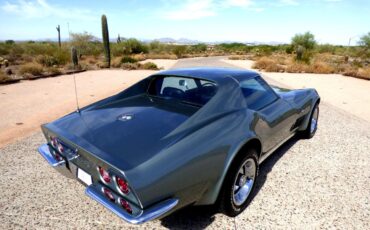 Chevrolet-Corvette-1972-American-Muscle-Car-9