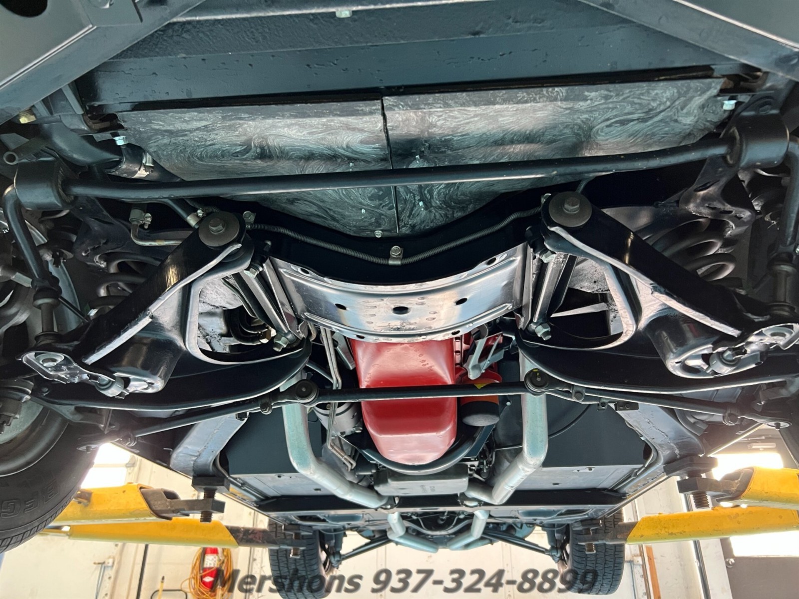 Chevrolet-Corvette-1972-Convertible-15