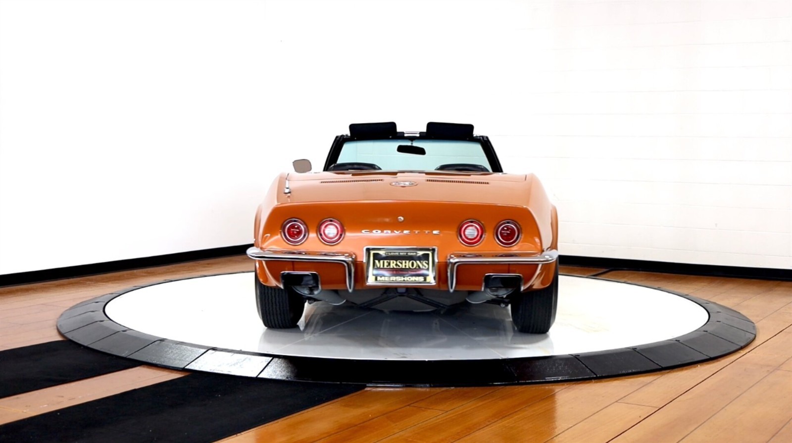 Chevrolet-Corvette-1972-Convertible-16