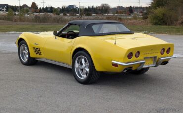 Chevrolet-Corvette-1972-Convertible-17