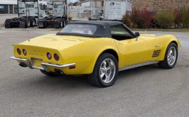 Chevrolet-Corvette-1972-Convertible-2