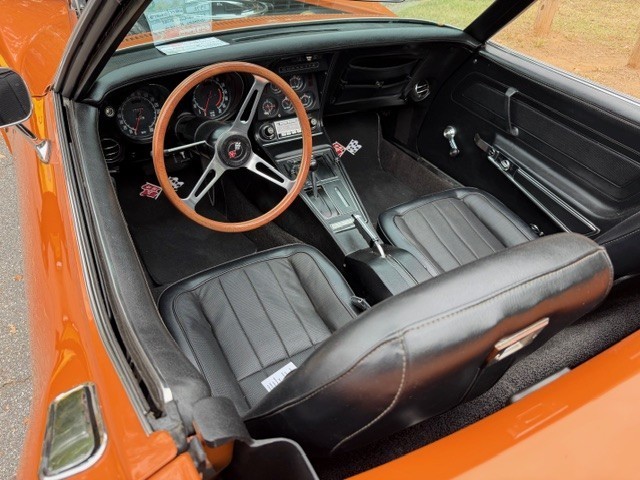 Chevrolet-Corvette-1972-Convertible-37