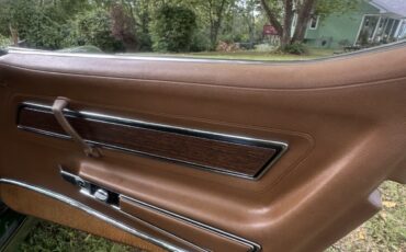 Chevrolet-Corvette-1972-Coupe-10