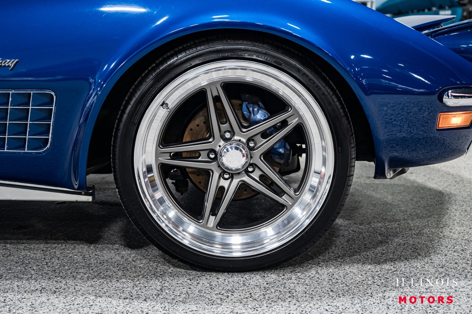 Chevrolet-Corvette-1972-Coupe-11