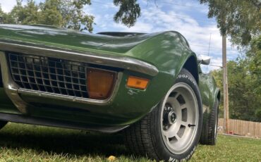 Chevrolet-Corvette-1972-Coupe-17