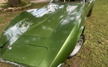 Chevrolet-Corvette-1972-Coupe-3