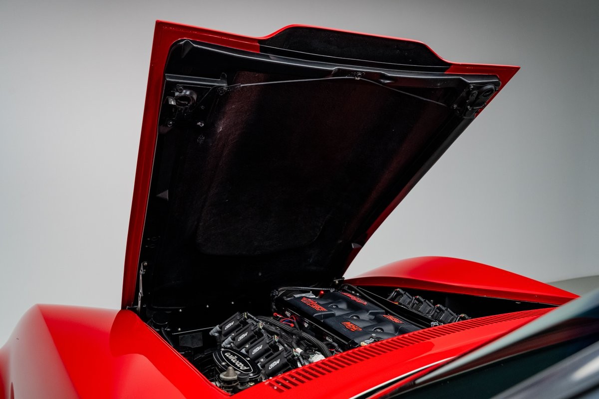 Chevrolet-Corvette-1972-Coupe-36