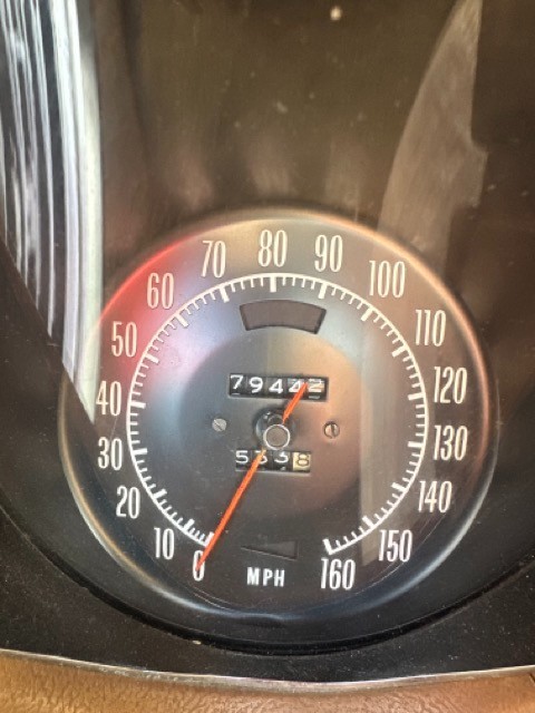 Chevrolet-Corvette-1972-Coupe-37