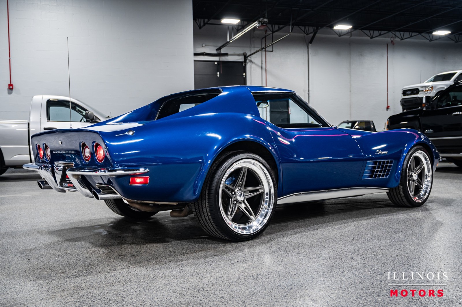 Chevrolet-Corvette-1972-Coupe-4