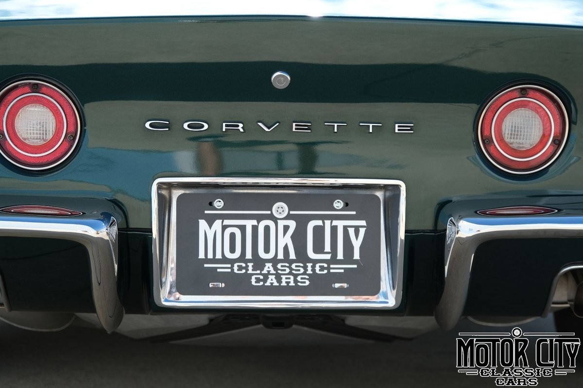 Chevrolet-Corvette-1973-13