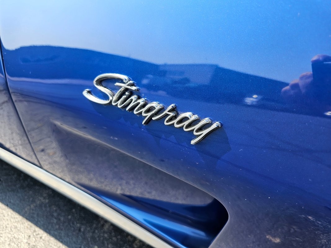 Chevrolet-Corvette-1973-17