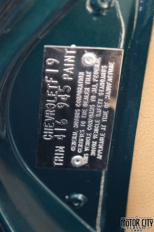 Chevrolet-Corvette-1973-25