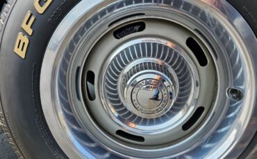 Chevrolet-Corvette-1973-35