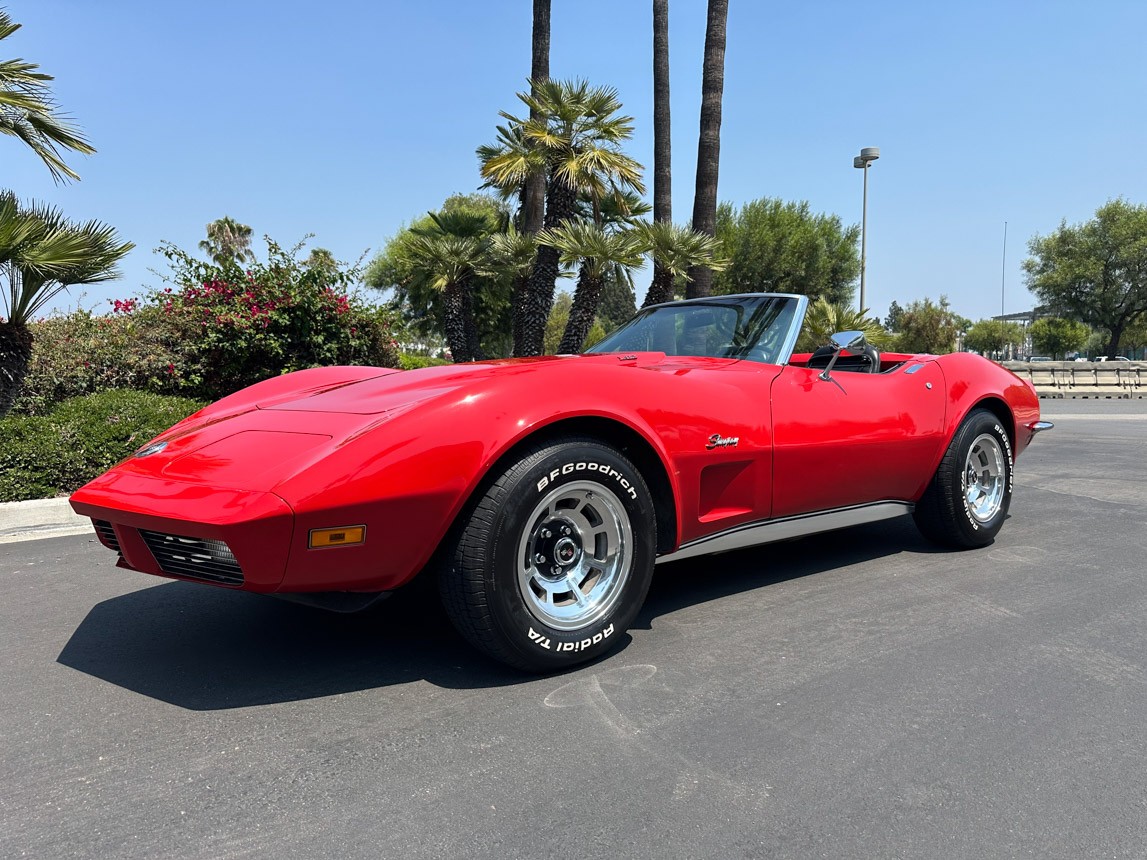 Chevrolet-Corvette-1973-Classic-Car-1