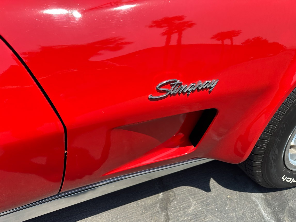 Chevrolet-Corvette-1973-Classic-Car-16