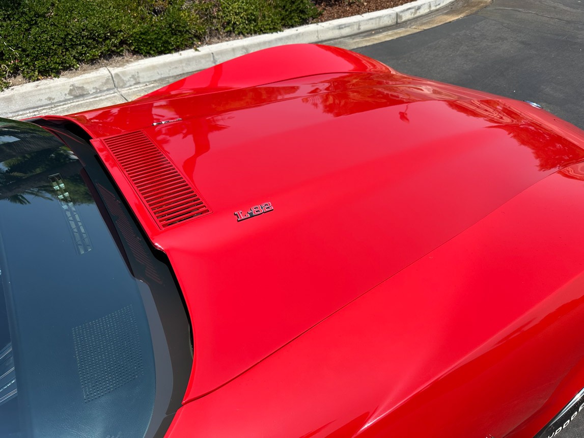 Chevrolet-Corvette-1973-Classic-Car-17