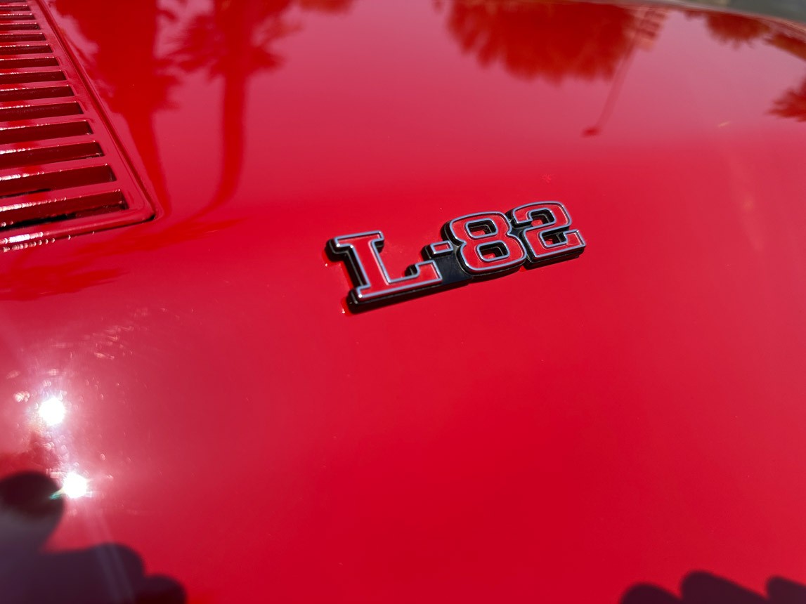 Chevrolet-Corvette-1973-Classic-Car-18