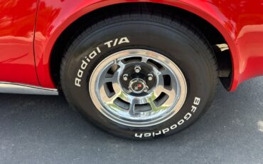 Chevrolet-Corvette-1973-Classic-Car-26