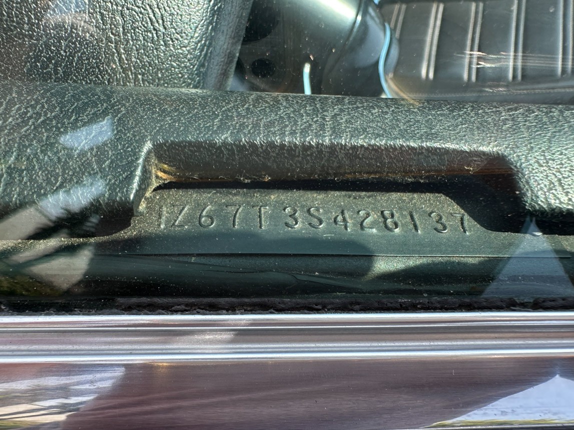 Chevrolet-Corvette-1973-Classic-Car-28