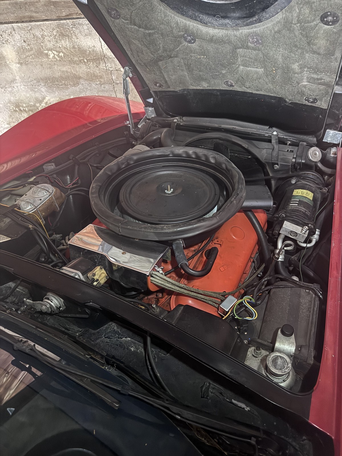 Chevrolet-Corvette-1973-Coupe-30