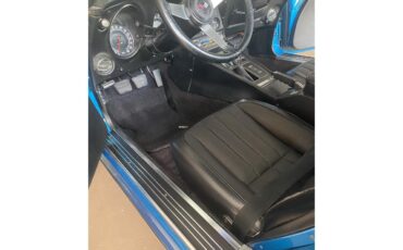 Chevrolet-Corvette-1973-Le-Mans-blue-Black-3