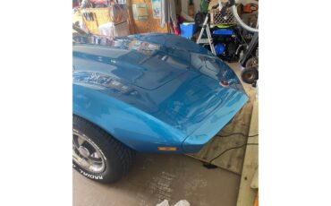 Chevrolet-Corvette-1973-Le-Mans-blue-Black-9