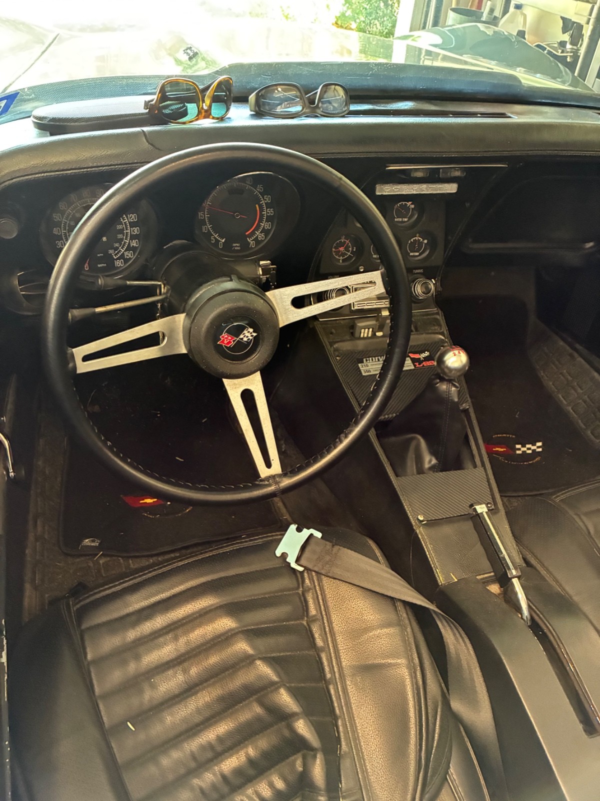 Chevrolet-Corvette-1974-Convertible-11