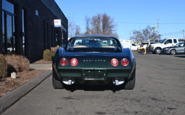 Chevrolet-Corvette-1974-Coupe-10
