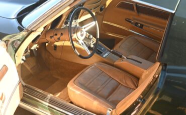 Chevrolet-Corvette-1974-Coupe-14