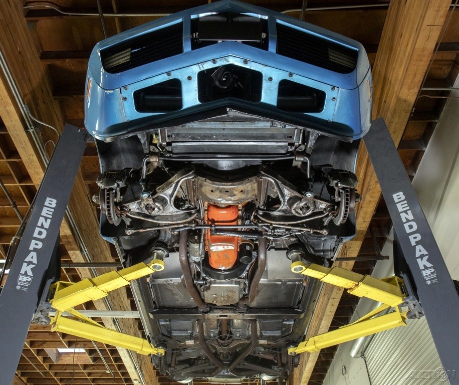 Chevrolet-Corvette-1974-Coupe-15