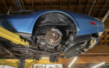 Chevrolet-Corvette-1974-Coupe-19