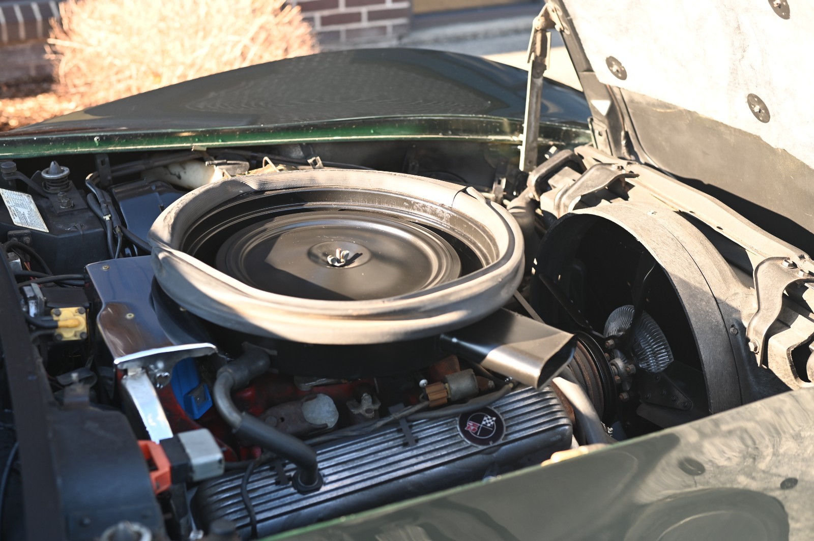 Chevrolet-Corvette-1974-Coupe-19