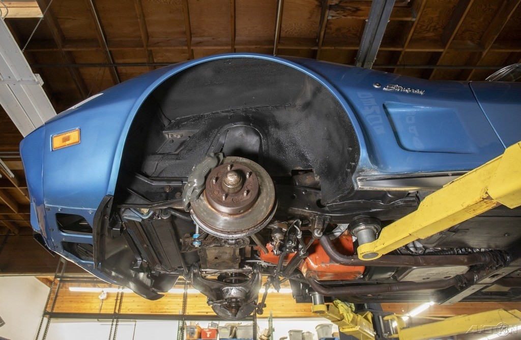 Chevrolet-Corvette-1974-Coupe-22