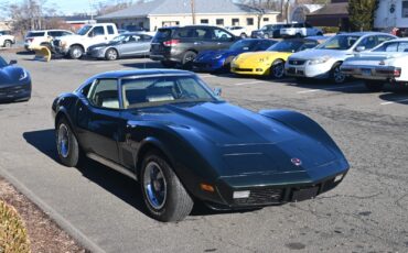 Chevrolet-Corvette-1974-Coupe-5