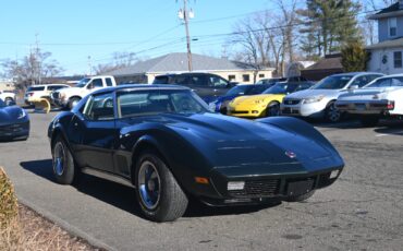 Chevrolet-Corvette-1974-Coupe-6