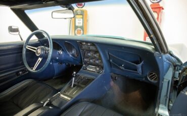 Chevrolet-Corvette-1974-Coupe-9