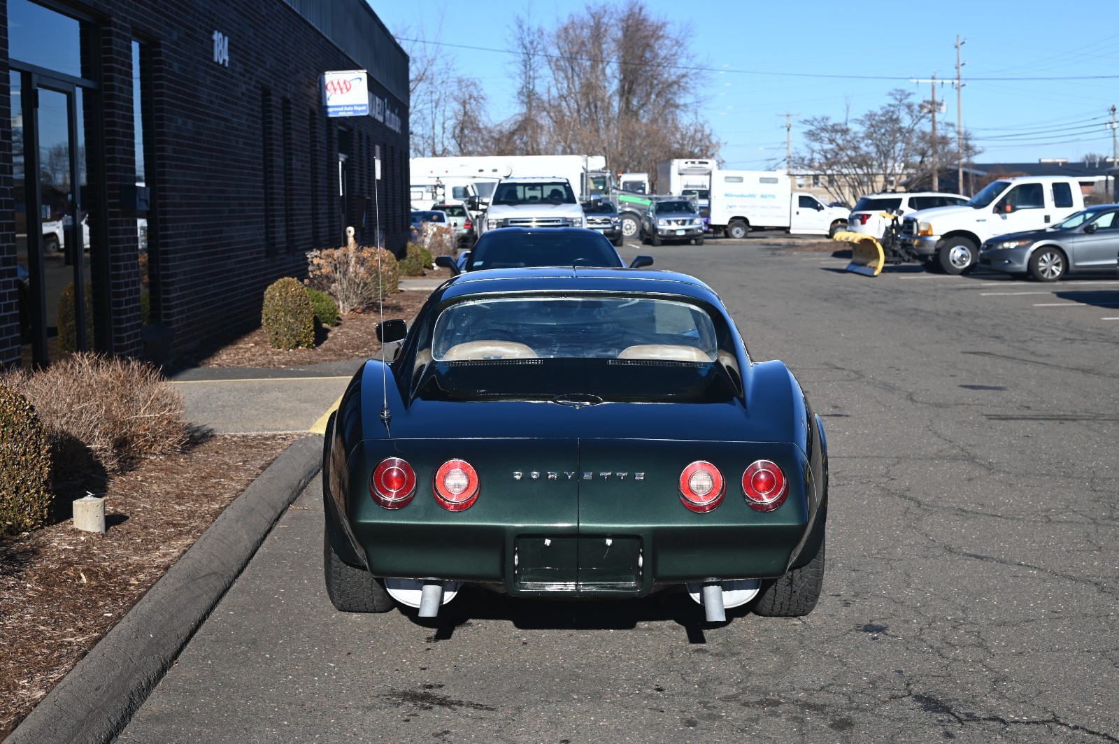 Chevrolet-Corvette-1974-Coupe-9