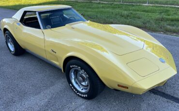 Chevrolet-Corvette-1974-convertible-14