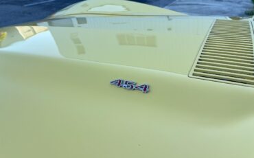 Chevrolet-Corvette-1974-convertible-21