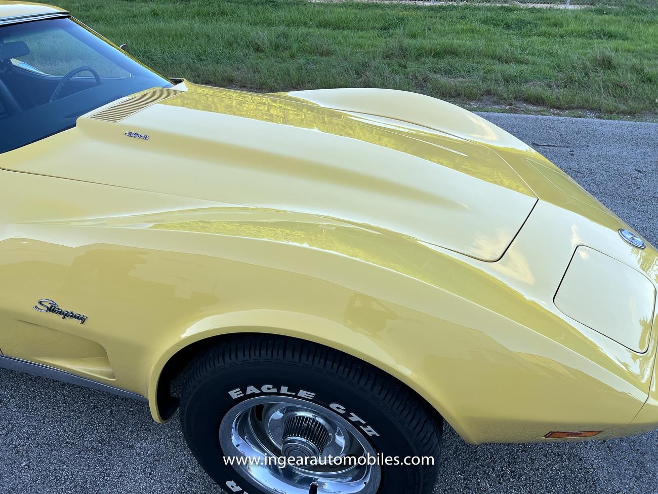 Chevrolet-Corvette-1974-convertible-38