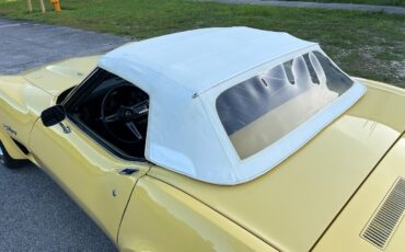 Chevrolet-Corvette-1974-convertible-7