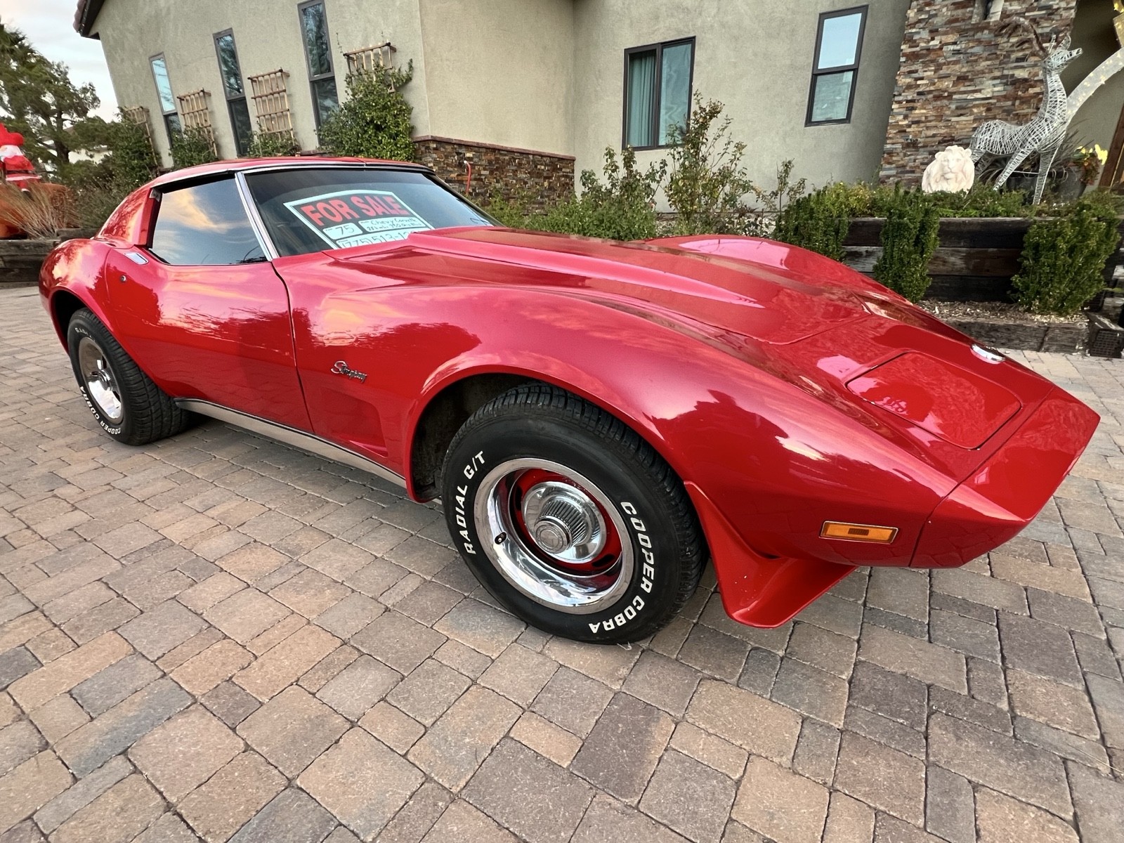 Chevrolet-Corvette-1975-1